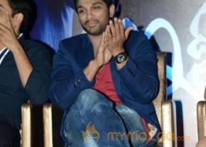 Iddarammayilatho Hexa Platinum Disc Function Photos photo 14