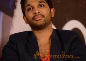 Iddarammayilatho Hexa Platinum Disc Function Photos photo 39