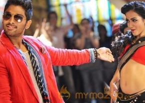 Iddarammayilatho  Hot photos photo 18