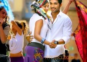 Iddarammayilatho  Hot photos photo 14