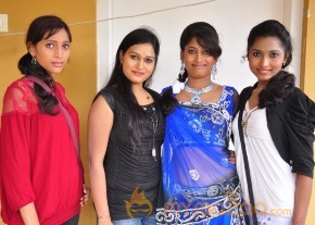 Iddarilo Modalaindi Movie Launch Gallery photo 29