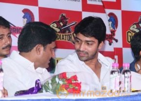 Light A Life Cricket Cup Event Photos photo 8