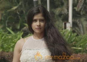 Love Life Movie Latest Photos photo 37