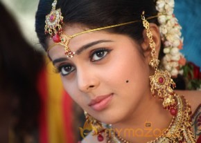 Love You Bangaram Movie First Look Photos photo 4