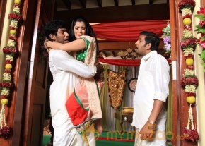Madha Gaja Raja Movie Latest Photos photo 14