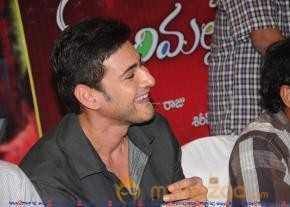 Mahesh babu at SVSC Press Meet Vijayawada  photo 16