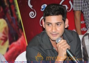 Mahesh babu at SVSC Press Meet Vijayawada  photo 44