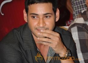 Mahesh babu at SVSC Press Meet Vijayawada  photo 47