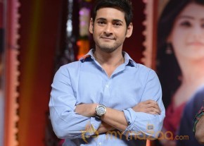 Mahesh Babu At SVSC Triple Platinum Disc Function   photo 21