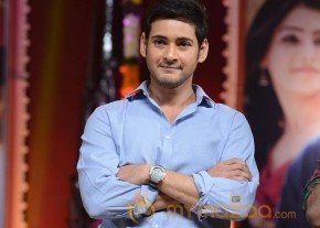 Mahesh Babu At SVSC Triple Platinum Disc Function   photo 38