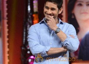 Mahesh Babu At SVSC Triple Platinum Disc Function   photo 17