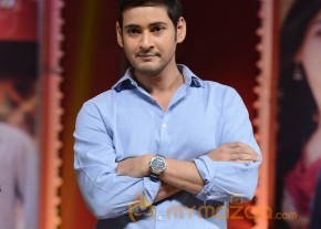Mahesh Babu At SVSC Triple Platinum Disc Function   photo 29