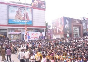 Mahesh Babu Launch Jos Alukkas Show Room  photo 20