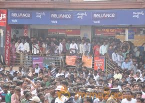 Mahesh Babu Launch Jos Alukkas Show Room  photo 22