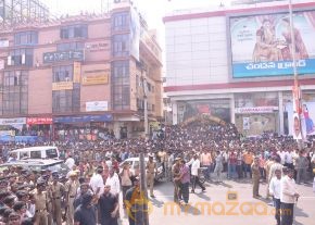 Mahesh Babu Launch Jos Alukkas Show Room  photo 13