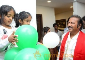 Manchu Mohan Babu Family @ Hotel Junior Kuppanna Release Stills photo 4