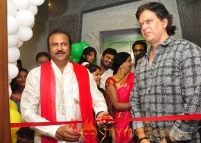 Manchu Mohan Babu Family @ Hotel Junior Kuppanna Release Stills photo 11