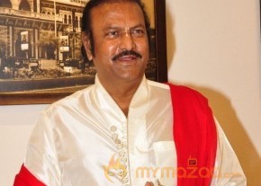 Manchu Mohan Babu Family @ Hotel Junior Kuppanna Release Stills photo 25