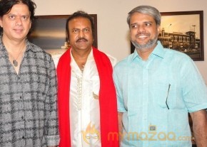 Manchu Mohan Babu Family @ Hotel Junior Kuppanna Release Stills photo 34