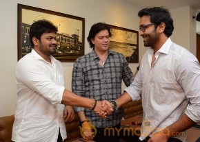 Manchu Mohan Babu Family @ Hotel Junior Kuppanna Release Stills photo 38