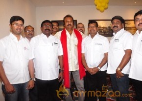Manchu Mohan Babu Family @ Hotel Junior Kuppanna Release Stills photo 39