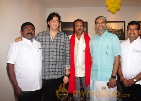 Manchu Mohan Babu Family @ Hotel Junior Kuppanna Release Stills photo 40