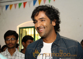 Manchu Vishnu New Movie Launch Stills photo 14