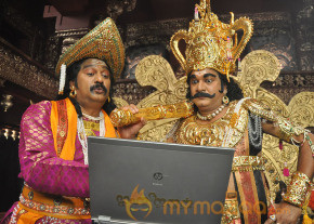 Manushulatho Jagratha Movie Stills photo 33