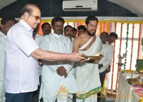 Mayadari malligadu Movie Launch Photos photo 36