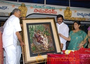 Megastar Chiranjeevi At Film nagar Temple Photos photo 72