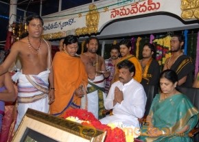 Megastar Chiranjeevi At Film nagar Temple Photos photo 29