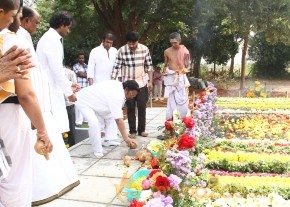 Mohan Babu's Father Manchu Narayanaswamy 11th Day Rite  photo 65