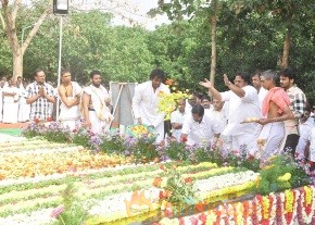 Mohan Babu's Father Manchu Narayanaswamy 11th Day Rite  photo 60
