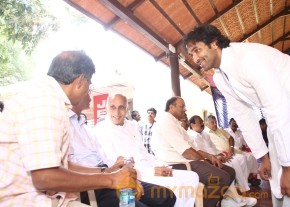 Mohan Babu's Father Manchu Narayanaswamy 11th Day Rite  photo 76