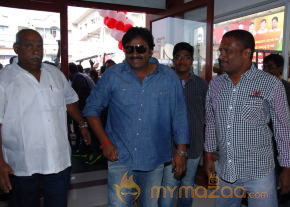 Naayak Movie Team At Success Tour   photo 11