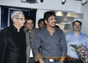 Nagarjuna and Madhurima Launch Home Mart photo 71