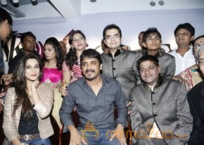 Nagarjuna and Madhurima Launch Home Mart photo 124