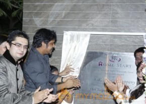 Nagarjuna and Madhurima Launch Home Mart photo 52