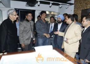 Nagarjuna and Madhurima Launch Home Mart photo 19