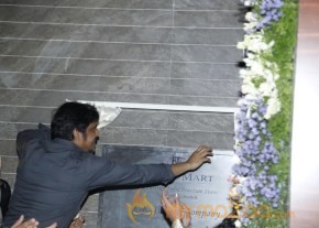 Nagarjuna and Madhurima Launch Home Mart photo 38