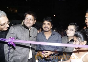 Nagarjuna and Madhurima Launch Home Mart photo 96