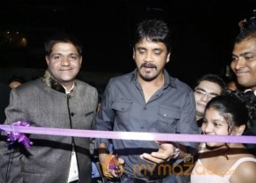 Nagarjuna and Madhurima Launch Home Mart photo 100