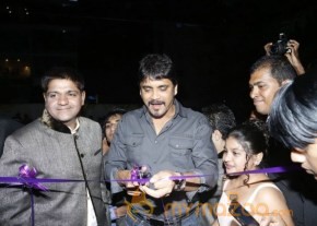Nagarjuna and Madhurima Launch Home Mart photo 91