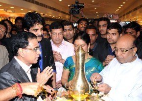 Nagarjuna launches Kalyan Jewellers at Hyderabad photo 6