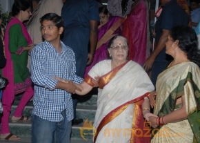 Nayak Premier Show Photos  photo 56