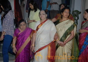 Nayak Premier Show Photos  photo 3