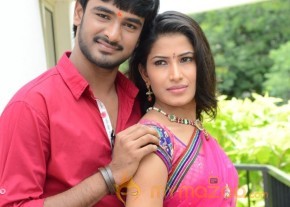 O Manasa Evarikosam Movie Launch Photos photo 9