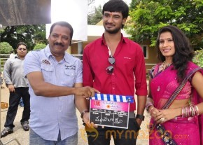 O Manasa Evarikosam Movie Launch Photos photo 37