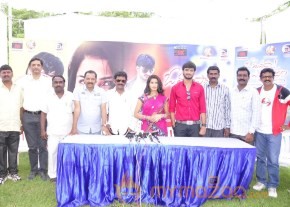 O Manasa Evarikosam Movie Launch Photos photo 14