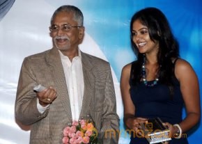 Om Shanti audio launch pics  photo 6